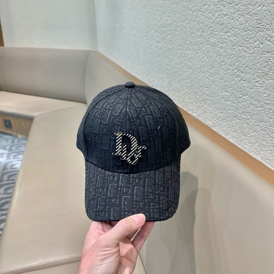 Christian Dior Caps